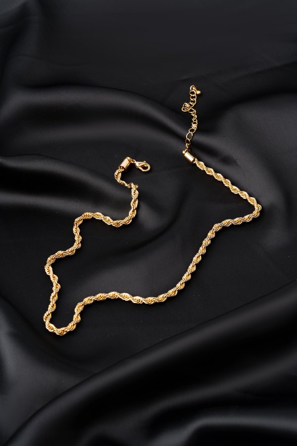 Colliers en or et argent : des trésors à découvrir !